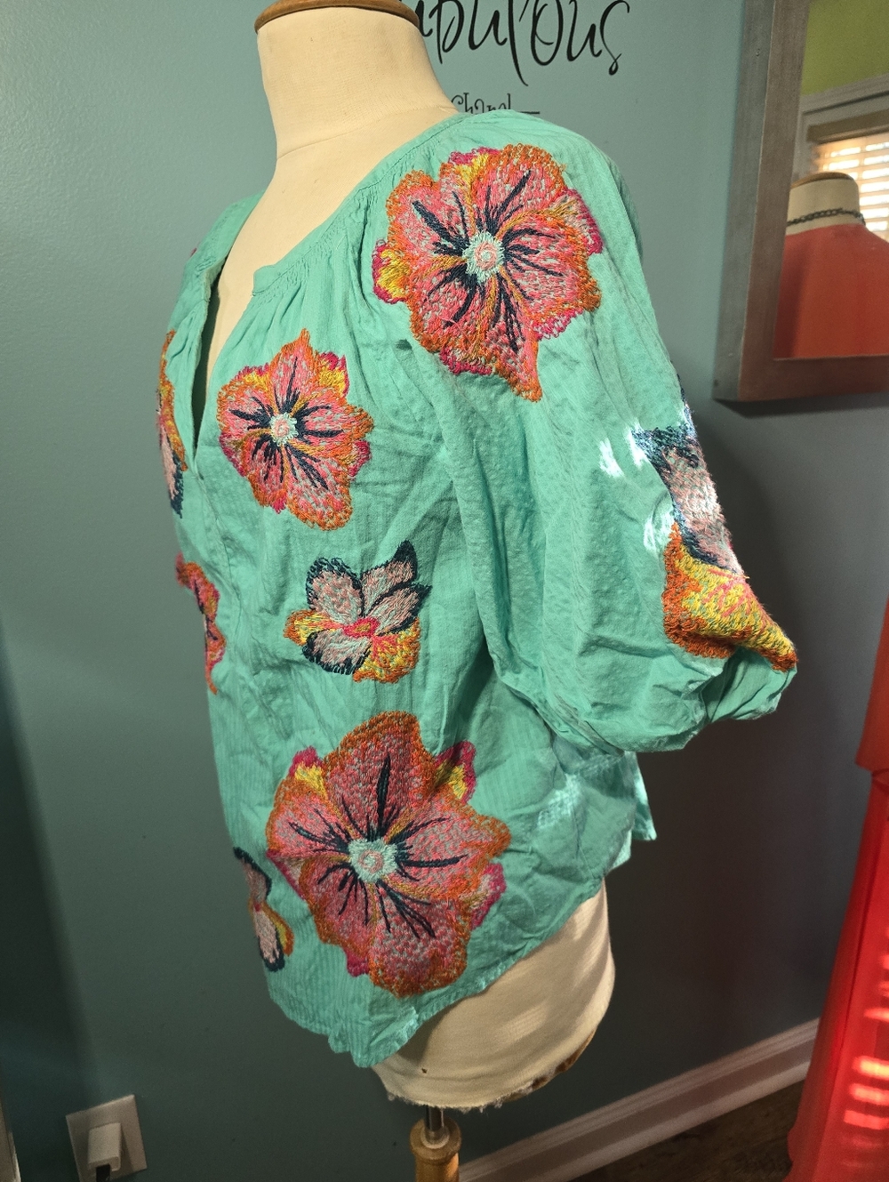 Maeve Athropologie Embroidered Peasant Top - Picture 4 of 7
